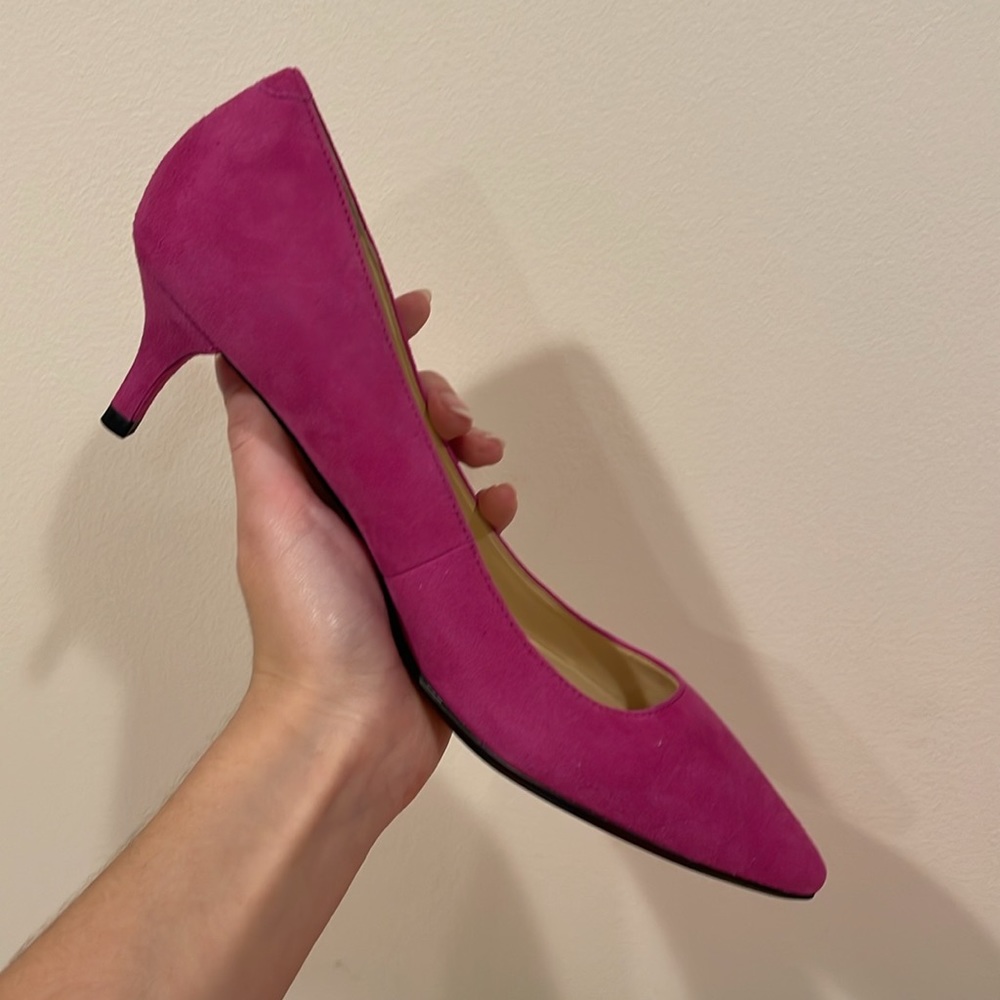 Talbots pointed toe kitten heals
